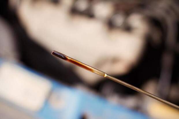 Очень важен цвет масла. Очень важен цвет масла.