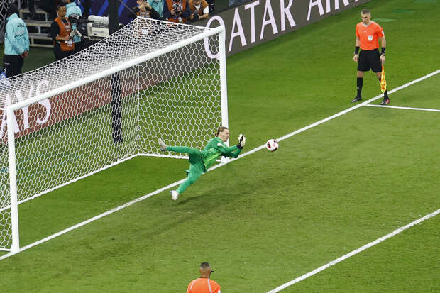 "ПСЖ" без Сафонова вылетел из Кубка Франции, уступив "Парижу"