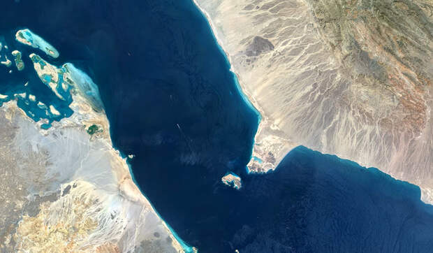 Иран пригрозил перекрыть еще один ключевой судоходный пролив