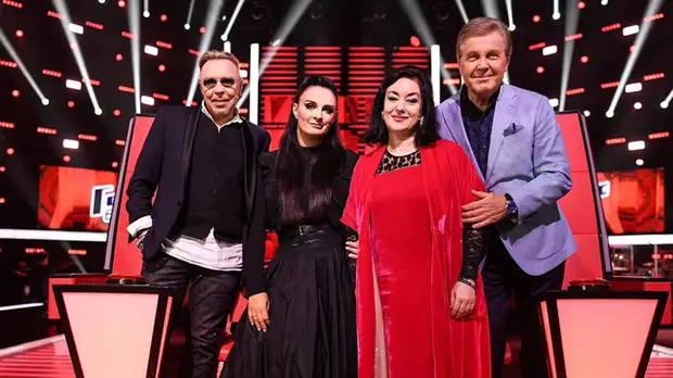 Профессиональные кадры и триумфальное возвращение: с чего начался новый сезон шоу «Голос 60+»