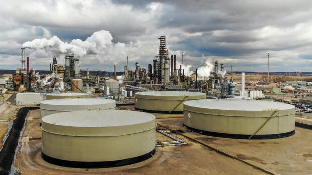 США выпустят 172 млн баррелей нефти из стратегического резерва