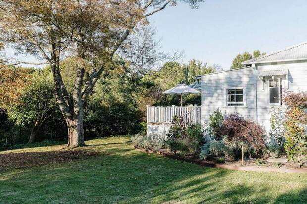 Жизнь часто забрасывает нас довольно далеко от тех мест, где мы родились и провели своё детство.-2-4