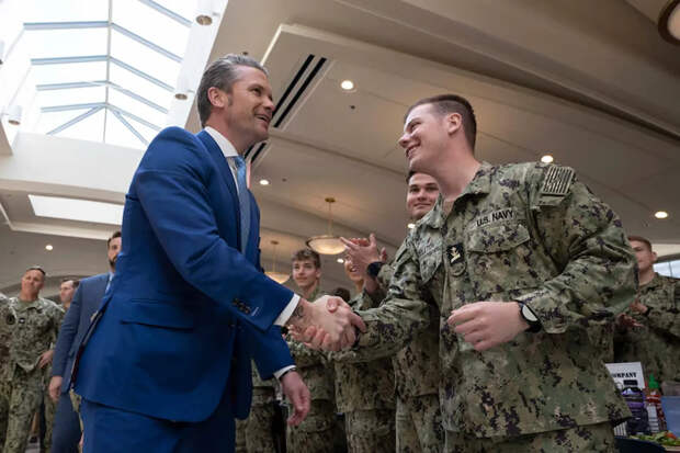 Глава Пентагона обвинил Иран в нечестном ведении войны