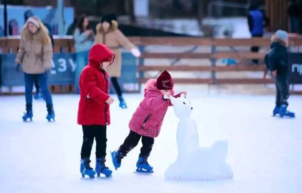 В Астрахани катки на территории кремля посетили более 43 тысяч человек