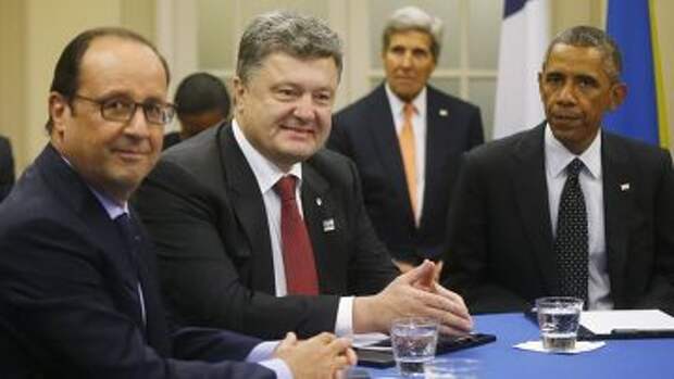 Барак Обама, Петр Порошенко и Франсуа Олланд на саммите НАТО в Уэльсе