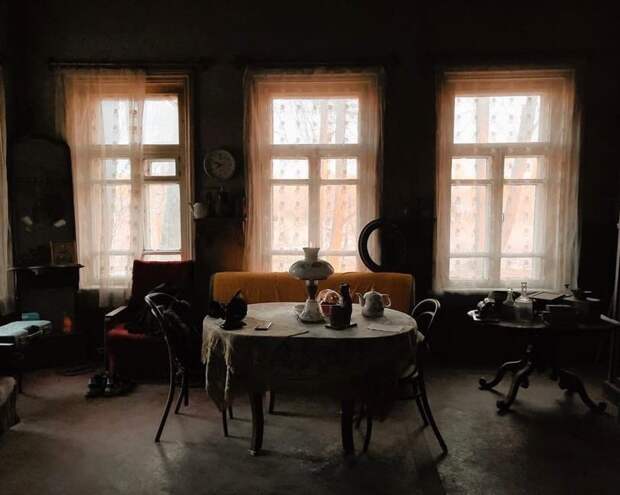 Московский фотограф запечатлел дом купцов Рябушинских в Тверской области