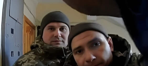 В Одессе толпа взяла в заложники «забытого» своими сотрудника ТЦК, военный ВСУ изъял у него удостоверение