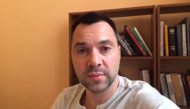 Соратник Зеленского: превентивные шаги президента остановили госпереворот на Украине