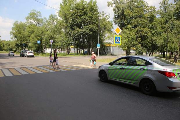 Жители Рязанского просят сделать перекресток на Вострухина безопасным
