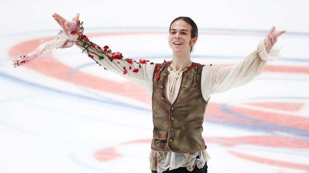 Видео: Гуменник и Мишин ударили по мячу перед футбольным матчем «Зенит» — «Спартак»