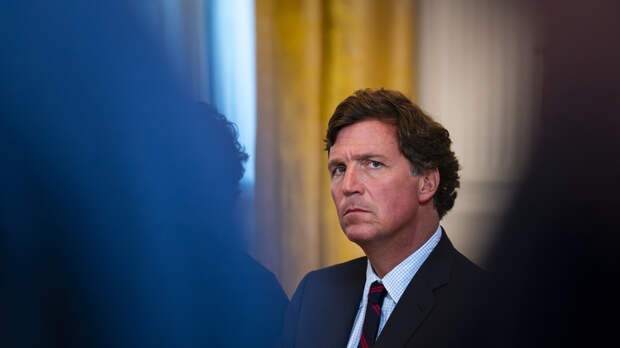 Карлсон указал на поддержку режимом Зеленского «настоящих нацистов»