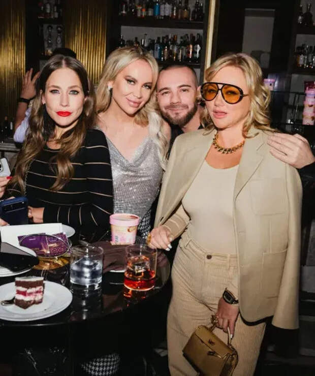 Юлия Барановская, Олег Пилягин с гостями