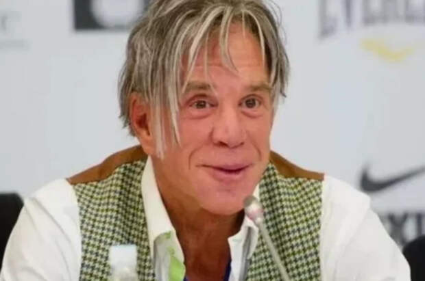 Микки Рурка выселили из дома в Лос-Анджелесе из-за долгов