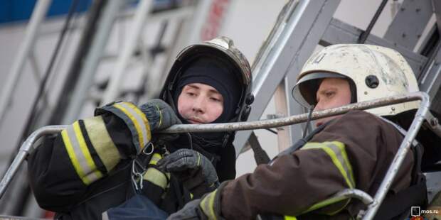 Пожарные. Фото: Управление по ЮВАО Департамента ГОЧСиПБ г.Москвы