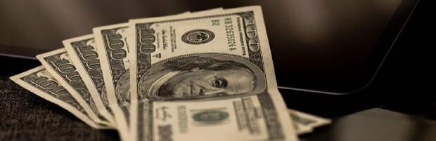 Курс доллара вырос на торгах в Казахстане