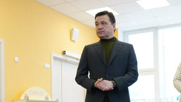 Андрей Воробьев поблагодарил строителей за быстрое возведение детского сада в Кубинке
