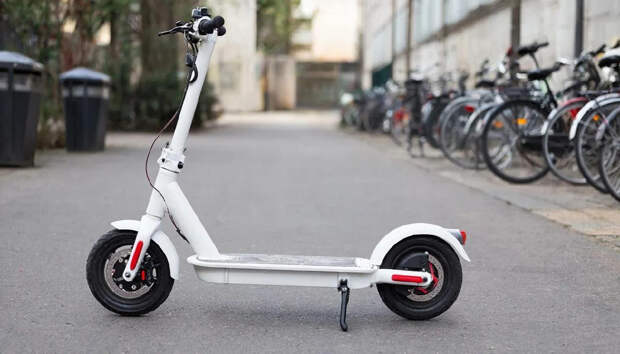 Почему нельзя запретить электросамокаты: Эксперт указал на главную проблему