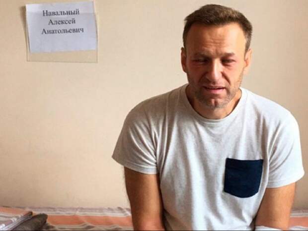 Теряет по 1 кг в сутки: адвокат рассказал о голодовке и тяжелом диагнозе Навального