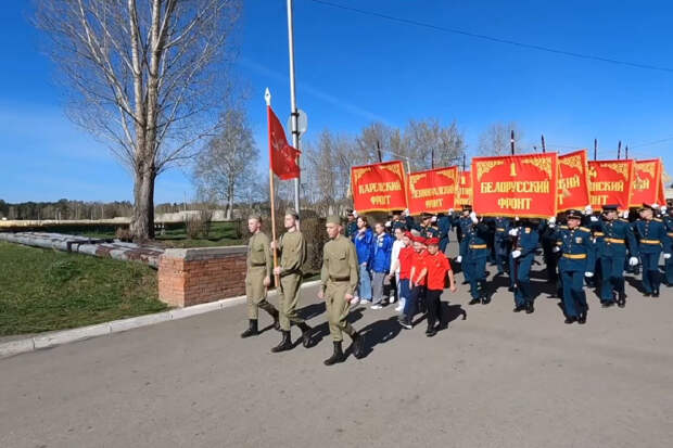 Стратегические ракетчики в Алтайском крае поздравили участников Великой отечественной войны