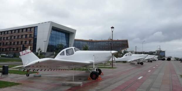 Самолет Самолет