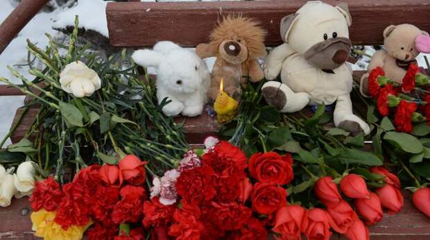 «Передай маме, что я ее любила»: дети, заблокированные в ТЦ «Зимняя вишня», звонили родным и прощались