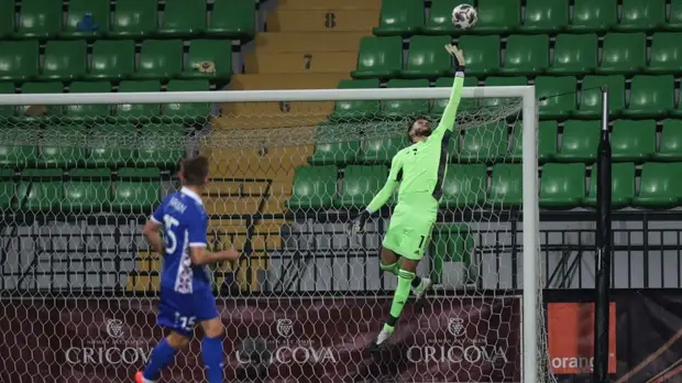 Наставник национальной команды Молдавии назвал Россию топовой сборной