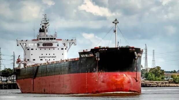 Нью-Дели заискивает перед Вашингтоном, «сливая» данные о каждом барреле нефти РФ