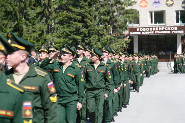 Полковник Гурьев стал новым начальником Новосибирского ВВКУ