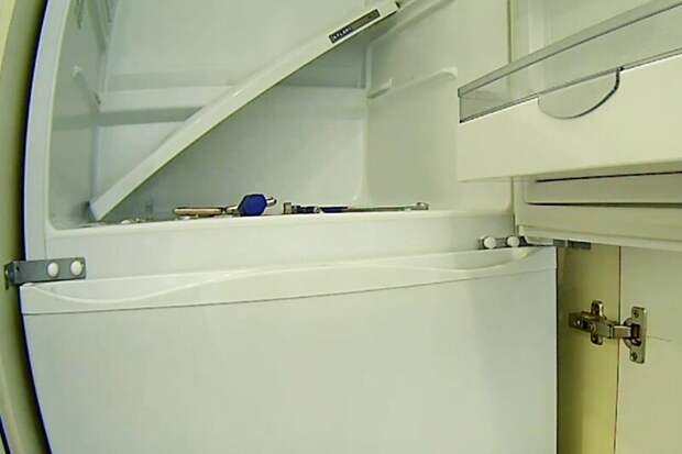 Как вписать холодильник в кухню &mdash; 5 вариантов от худшего к лучшему