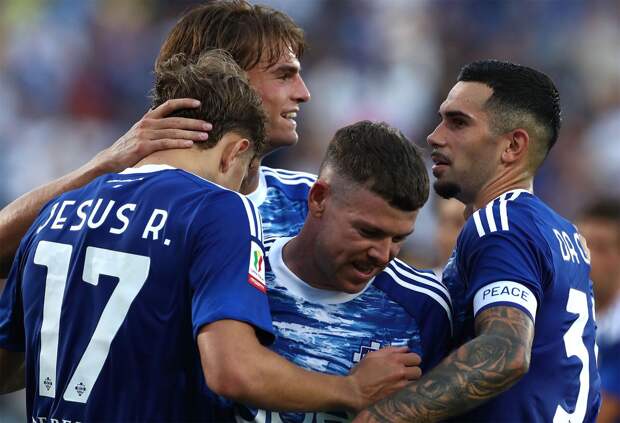 «Комо» Фабрегаса разгромил «Торино» в матче чемпионата Италии, забив 6 безответных голов