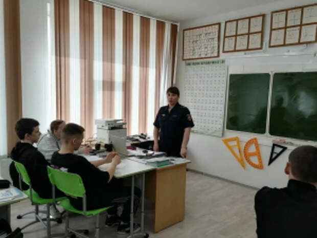 В Новосибирской области сотрудники Госавтоинспекции провели для школьников профилактические мероприятия