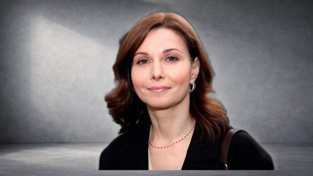 «Отец подарил конверт с подписью: “С первым браком”»: почему 41-летняя Александра Урсуляк не стала «хорошей женой», но обрела счастье с музыкантом