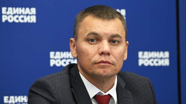 «Ъ»: замглавы Минцифры Заренин отправится в зону СВО