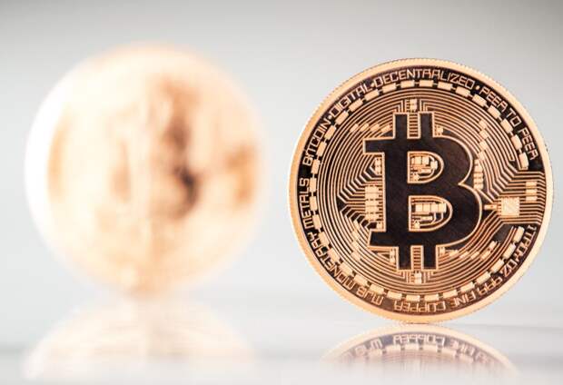 Инвесторы выбирают «тяжёлые активы»