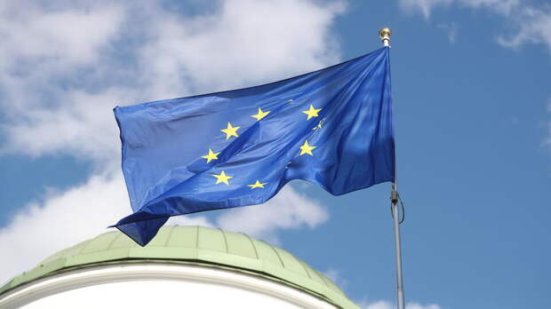 Дипломат Жданова: Европа фактически готовится к войне с РФ