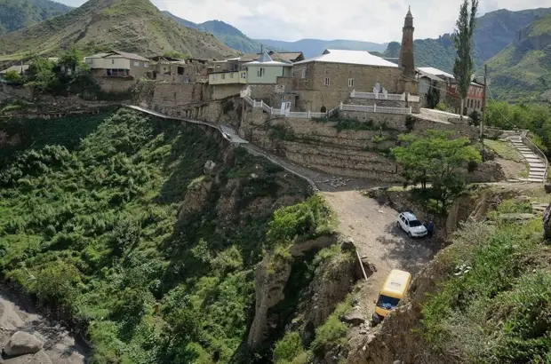 Горные крепости и укрепленные аулы Дагестана Горные крепости и укрепленные аулы Дагестана