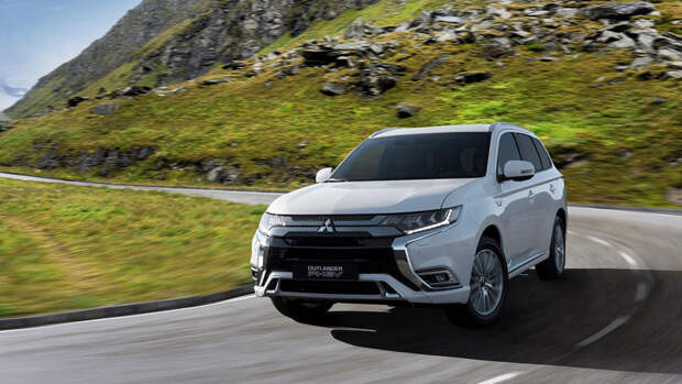 Автоэксперт Хлебушкин назвал пять минусов кроссовера Mitsubishi Outlander