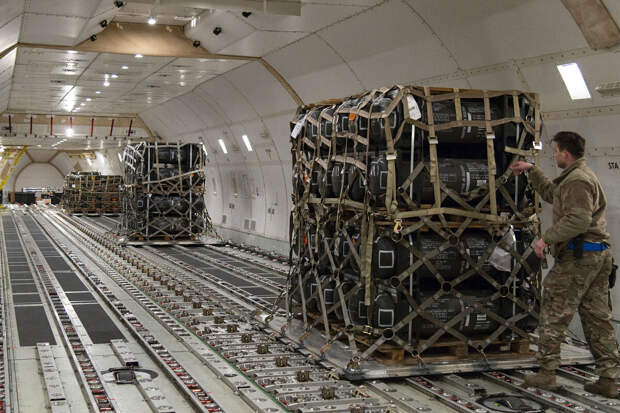 Reuters: США предупредили Европу о задержках поставок оружия из-за Ирана