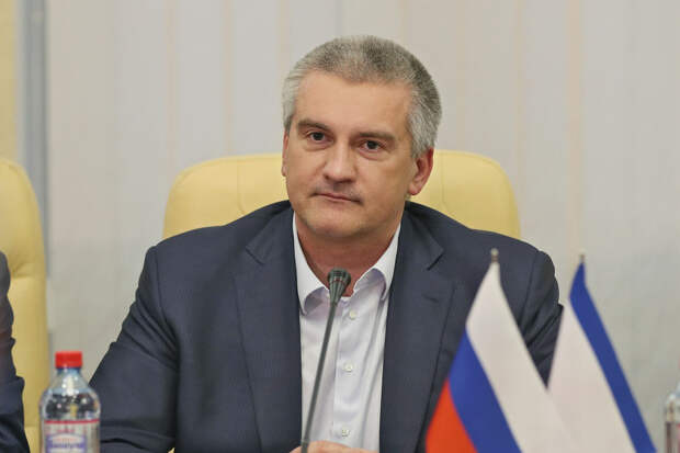 Аксенов похвалил Зеленского за регулярную оплату квартиры в Крыму