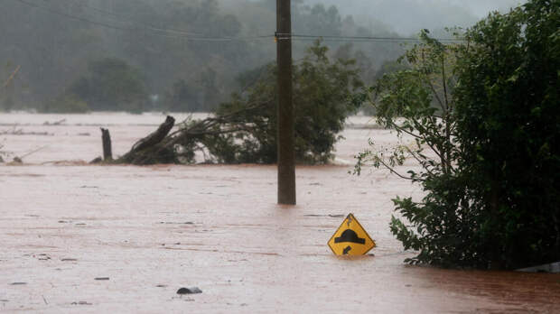 Десять человек погибли из-за наводнения в Бразилии