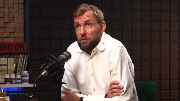 Триатлонист Слепов ответил на хейт после обвинений в любовной связи с Товстик