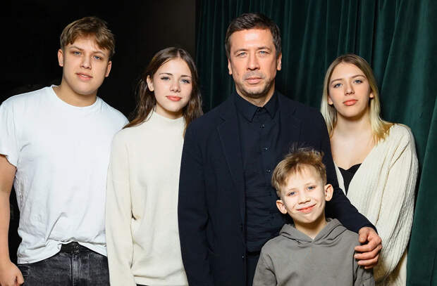 «Я получил ужасный и трудно переносимый опыт»: Андрей Мерзликин впервые высказался о разводе