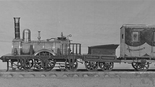 Ретрокалендарь: от Царскосельской железной дороги до премьеры фильма "Москва слезам не верит"