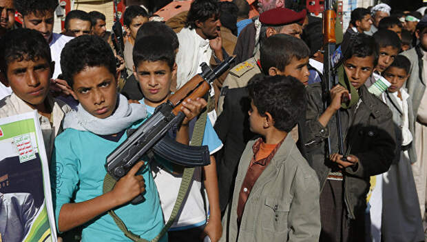 Участники акции протеста против военной операции коалиции во главе с Саудовской Аравией в Йемене. Архивное фото
