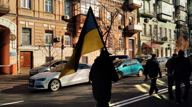 Политолог Карасев рассказал о планах Запада на украинскую землю
