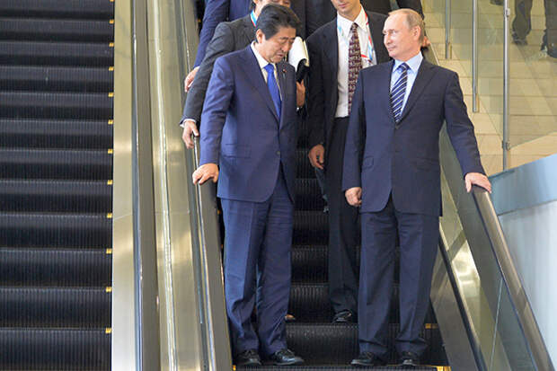 Синдзо Абэ и Владимир Путин