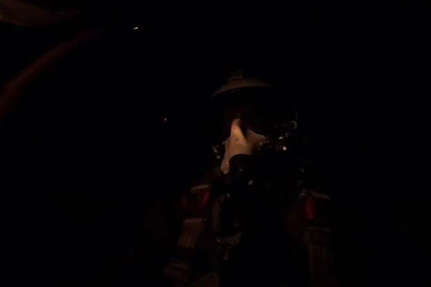 Ночной воздушный бой Су-35 показали на видео