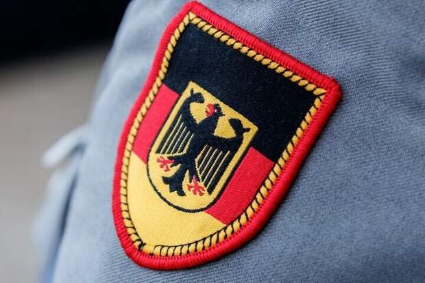 В Германии рассылают первые анкеты для воинского учёта 18-летним