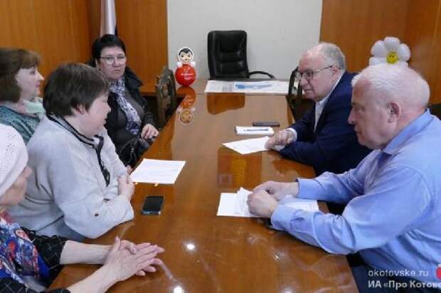 Глава Котовска Алексей Плахотников провел прием граждан