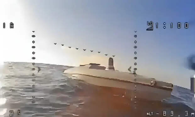 Российский FPV-дрон поразил безэкипажный катер ВСУ в Черном море